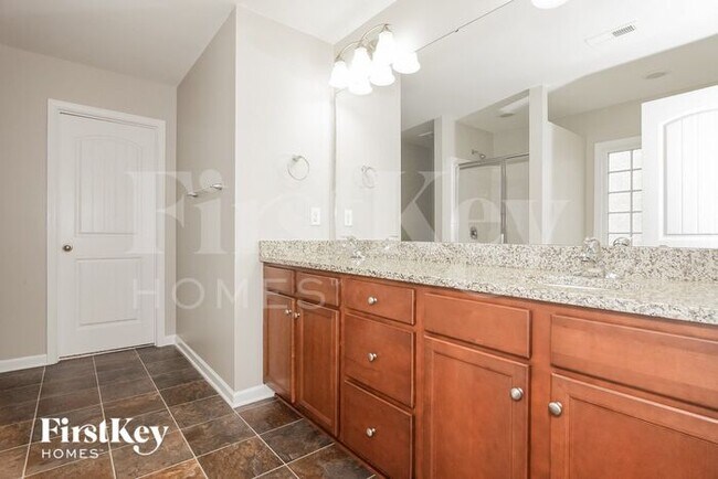 Building Photo - 402 Knothole Ln