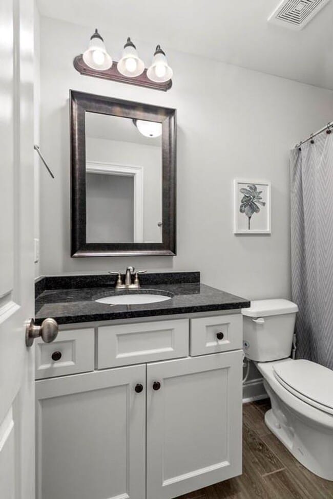 Building Photo - Beautiful Home in The Estates Neighborhood!