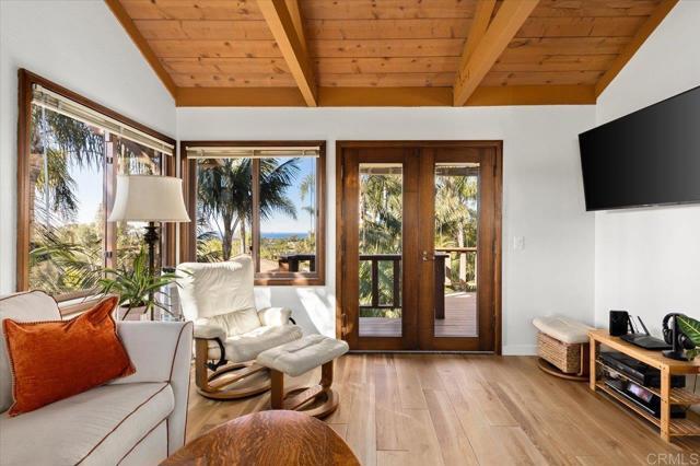 Building Photo - 714 Passiflora Ave