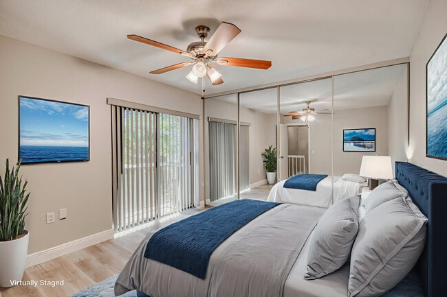 Building Photo - 1221 12th Ln