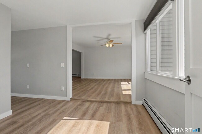 Building Photo - 92 Burwood Ave