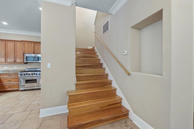 Building Photo - 1842 Ashley Hall Way