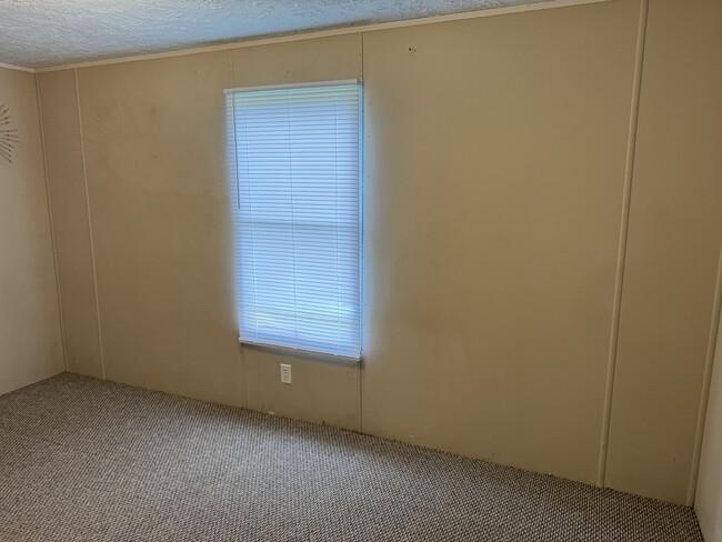 Building Photo - 330 Gaither Rd