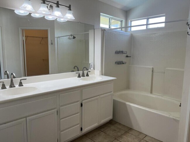 Building Photo - 29752 Camino Cristal