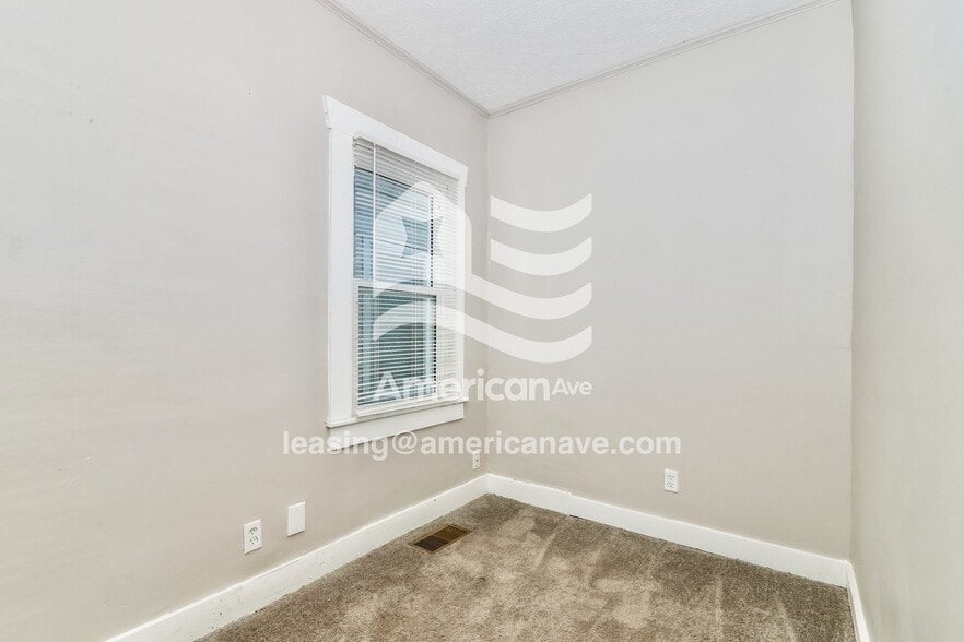 Building Photo - 2218 S Shelby St