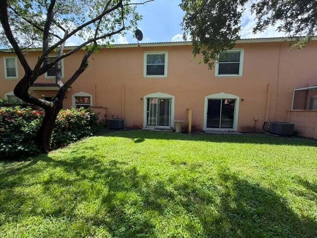 Building Photo - 6892 Mill Brook Pl