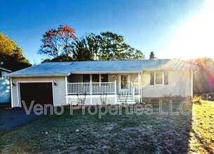 Building Photo - 72 Hathorn Blvd