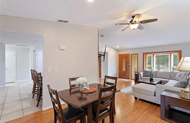 Building Photo - 7316 Caladesia Dr