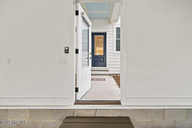 Building Photo - 285 Manning Square