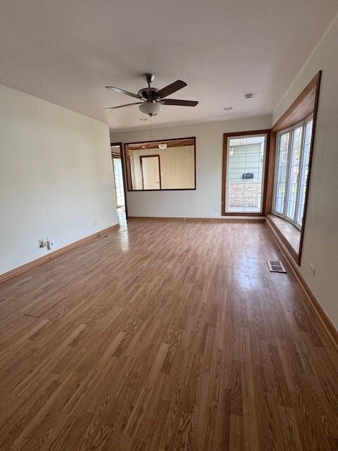 Building Photo - 3501 Mallard Ct