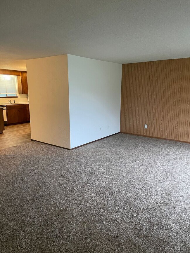 Building Photo - 1314 S 2nd St