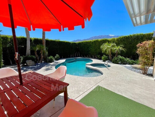 Building Photo - 2706 Alexander Club Dr