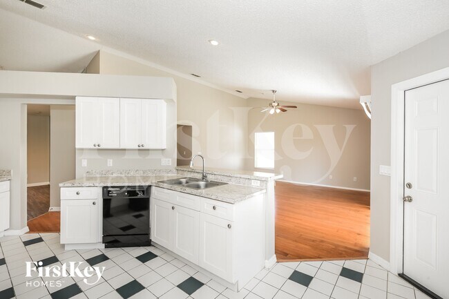 Building Photo - 2738 Springfield Dr