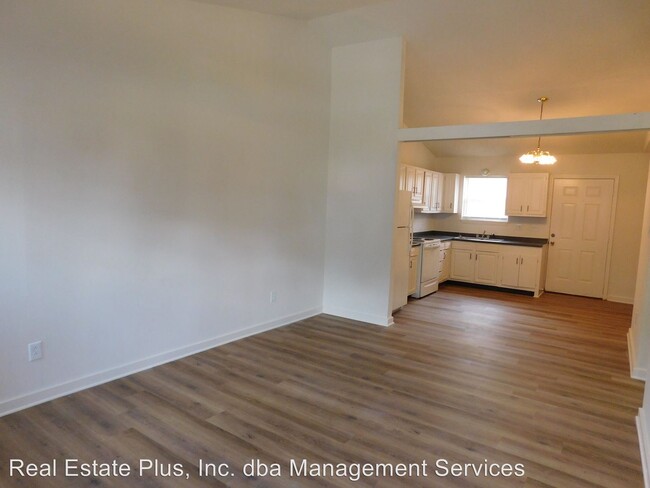 Building Photo - 419 Stoneyhill Trail
