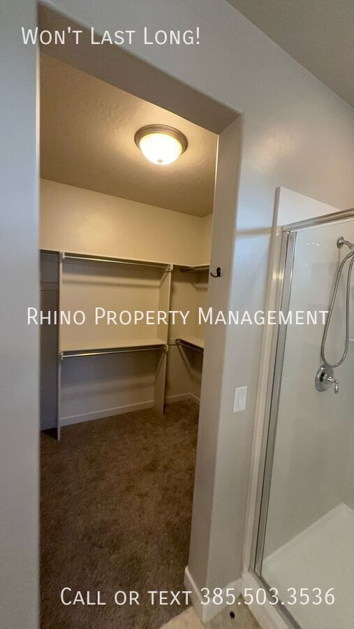 Building Photo - 927 Wahlen Way
