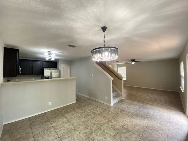 Building Photo - 7223 Summer Way