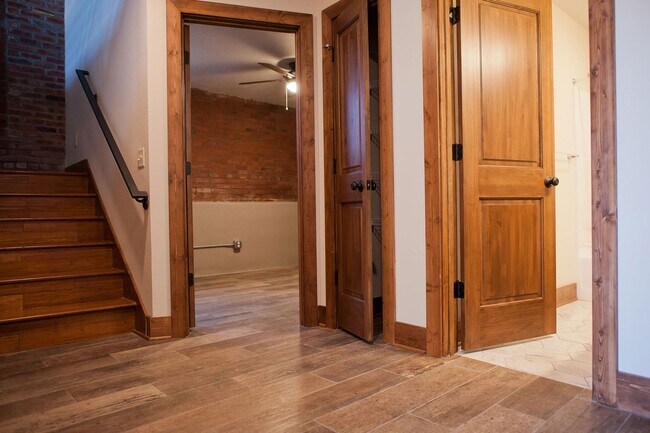 Building Photo - Union Biscuit West - 105