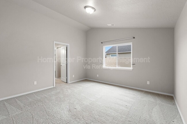 Building Photo - 5618 Sherri Lea Rd