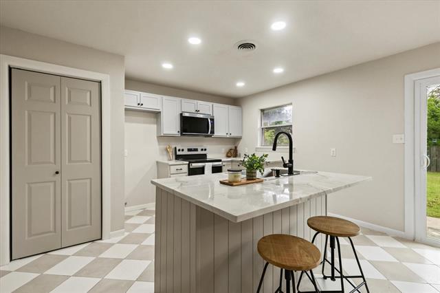 Building Photo - 1716 Cordell St