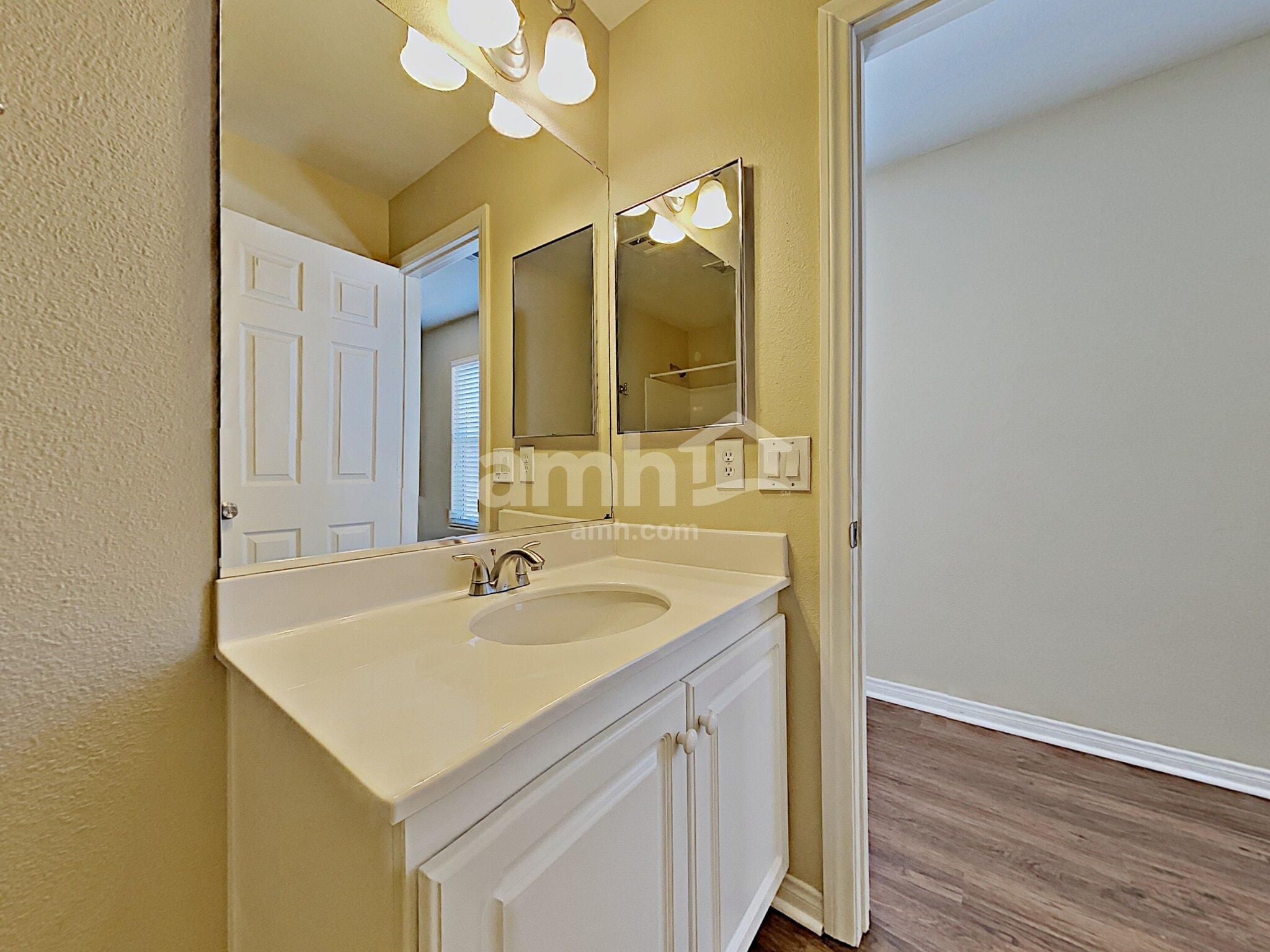 Building Photo - 174 Cloud Cover Ave