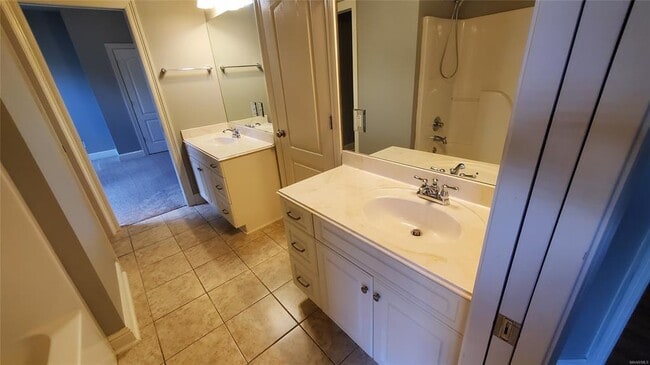 Building Photo - 9765 Helmsley Cir