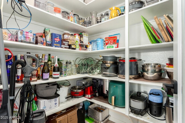 Building Photo - 8912 N 15th Ln