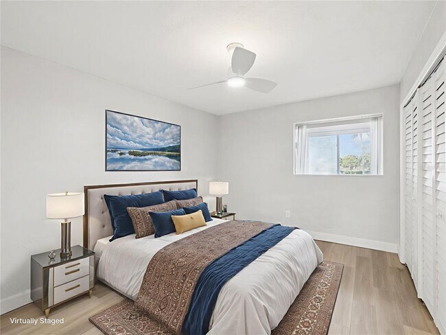 Building Photo - 2433 Brazilia Dr