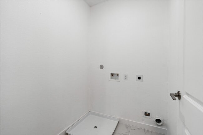 Building Photo - 8001 Talton St