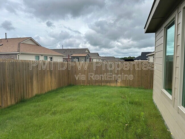 Building Photo - 1638 Woodbrook Dr