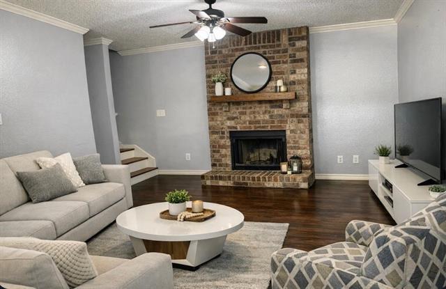 Building Photo - 632 Mockingbird Ln