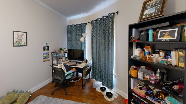 Building Photo - 2b apartment in Roxbury available on 9/1