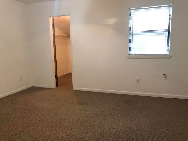 Master bedroom - 696 Tyner St