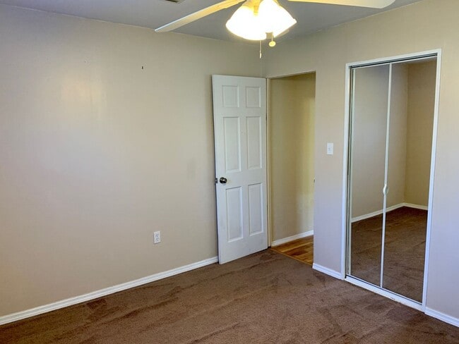 Building Photo - 2BR/1BA home available for rent on beautifully wooded lot in Vernon!