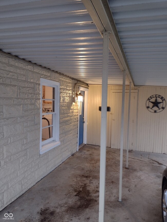 Building Photo - 10 Commerce Dr