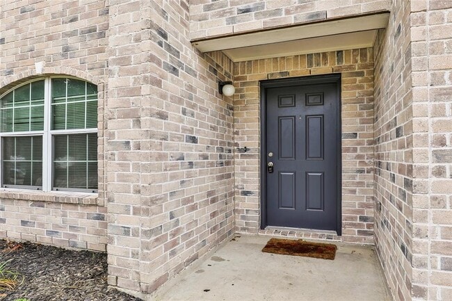 Building Photo - 461 Mystic Glen Loop