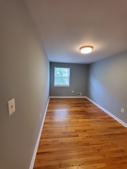 Bedroom 2 - 2923 Sunset Ln