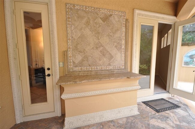 Building Photo - 7624 San Remo Pl