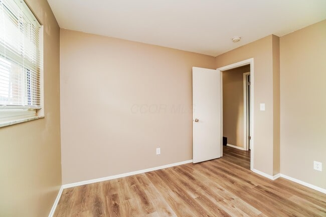 Building Photo - 2722 Key Pl