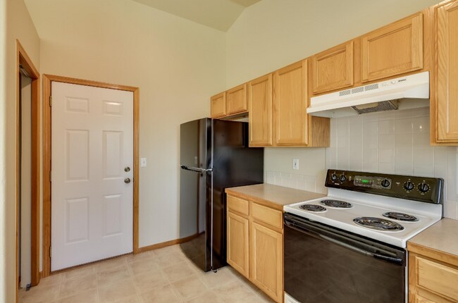 Building Photo - Central 3-Bedroom Ranch Home with Attached Garage