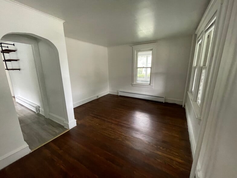 Building Photo - 608 Lippincott Ave