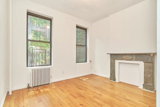 Saint Marks Place - 8 St Marks Pl New York NY 10003 | Apartment Finder