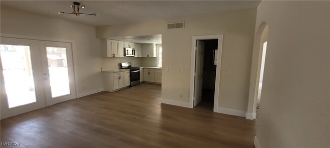 Building Photo - 7237 Chesterton Dr