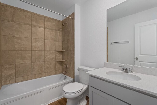 Building Photo - 290 Madrid