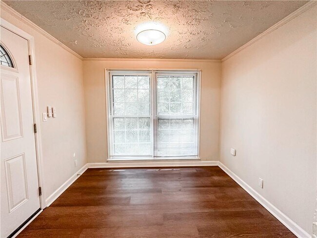 Building Photo - 4591 Woodward Rd