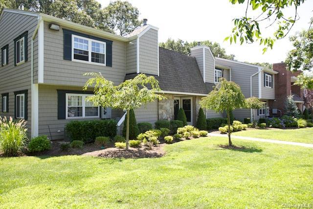 Primary Photo - 446 Lake Pointe Dr