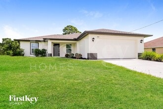 Building Photo - 2101 NW 10th Terrace