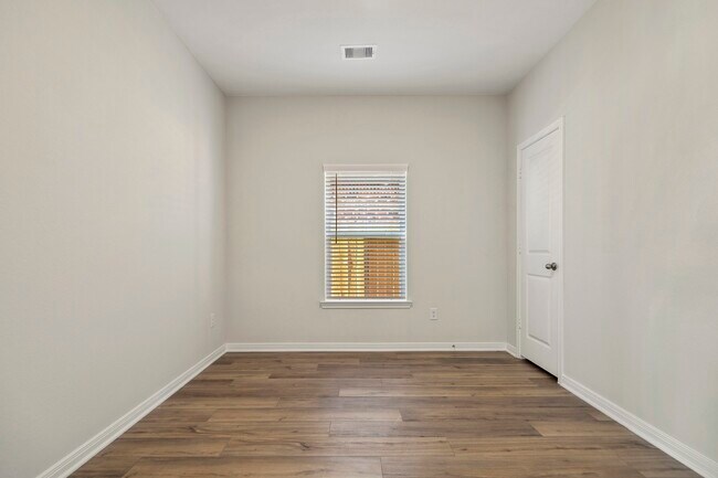 Building Photo - 456 Beechwood Hacienda Dr