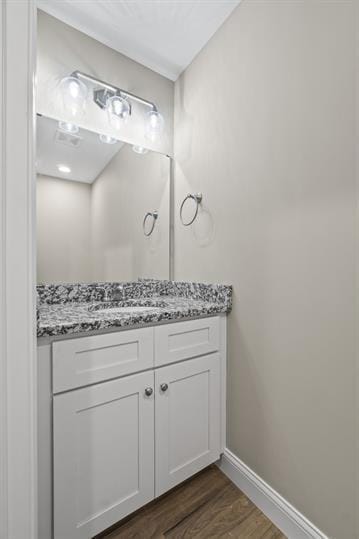 Building Photo - 302 Oak Grv Cir