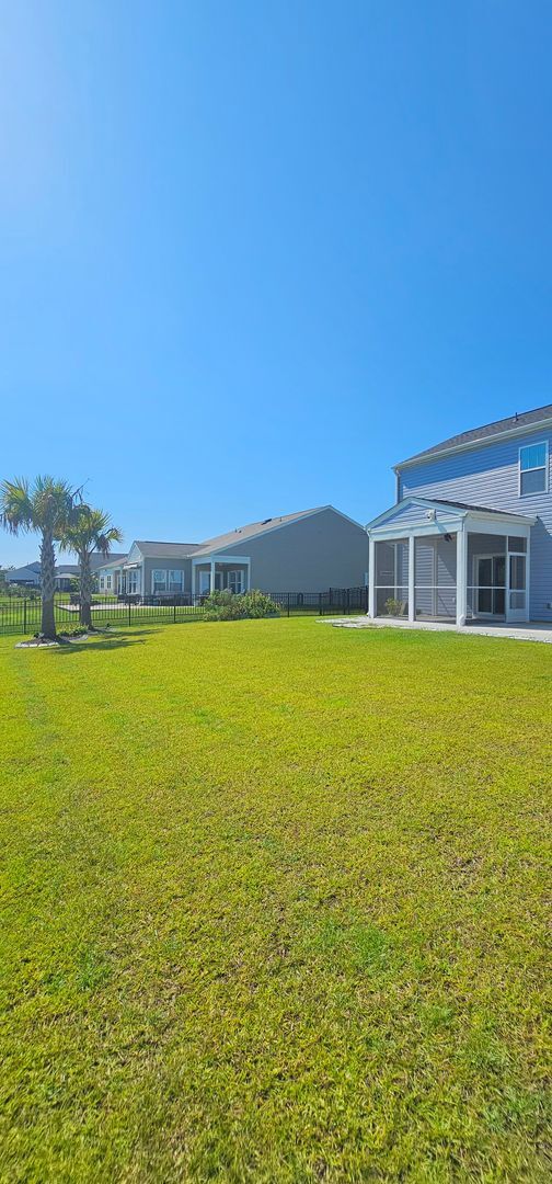 Building Photo - Glenmoor 3BR/2BA – Minutes from Downtown C...