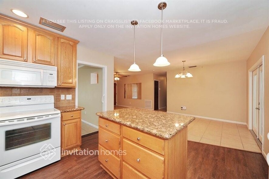 Building Photo - 8420 Tupelo Dr